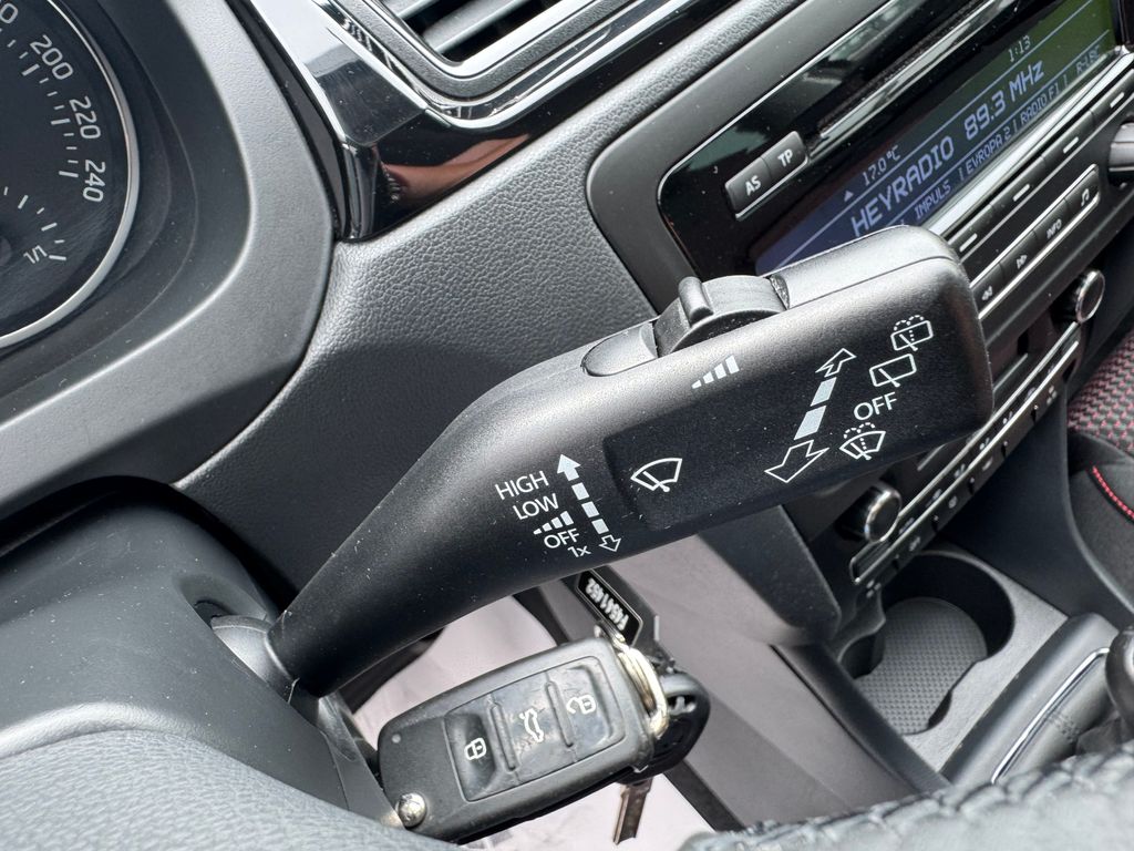 skoda-rapid-spb-1-6-tdi-ambition - 9