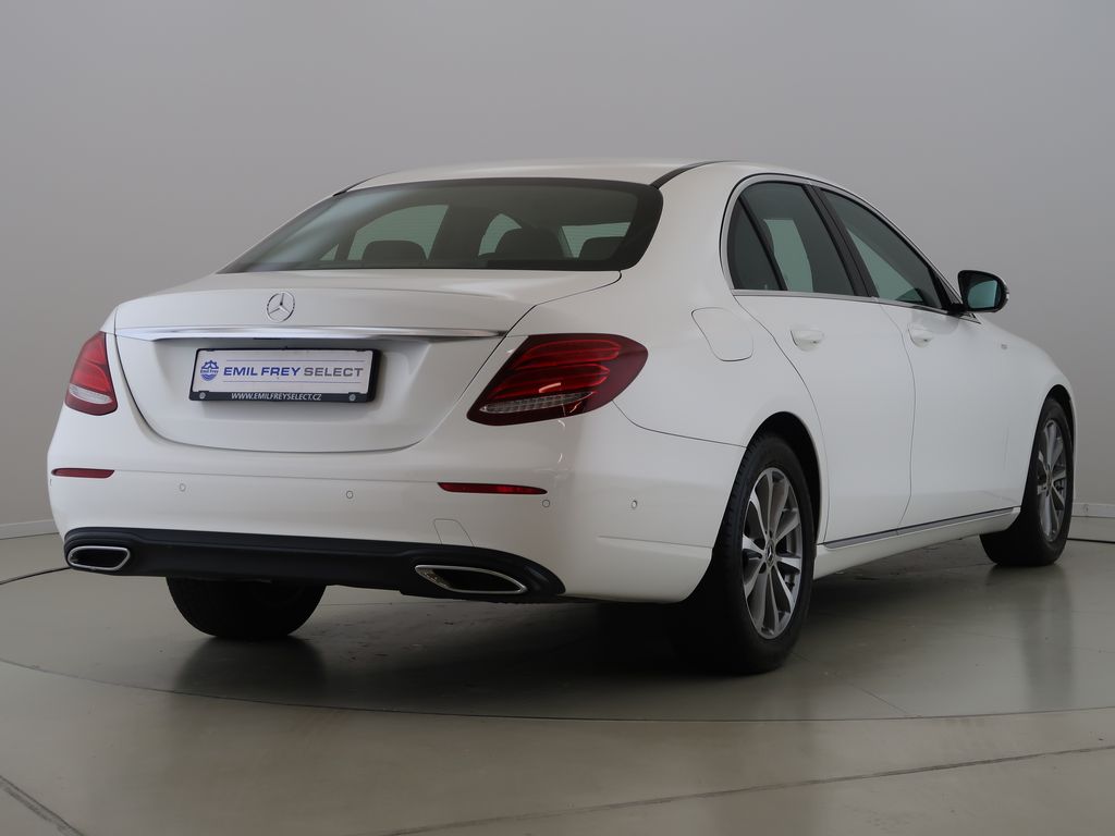 mercedes-benz-tridy-e-e220d-4matic-143kw-1maj-automat - 4