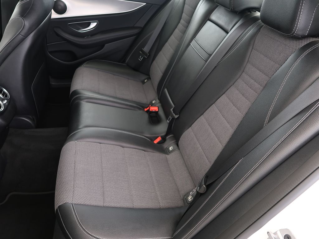 mercedes-benz-tridy-e-e220d-4matic-143kw-1maj-cz-automat - 9