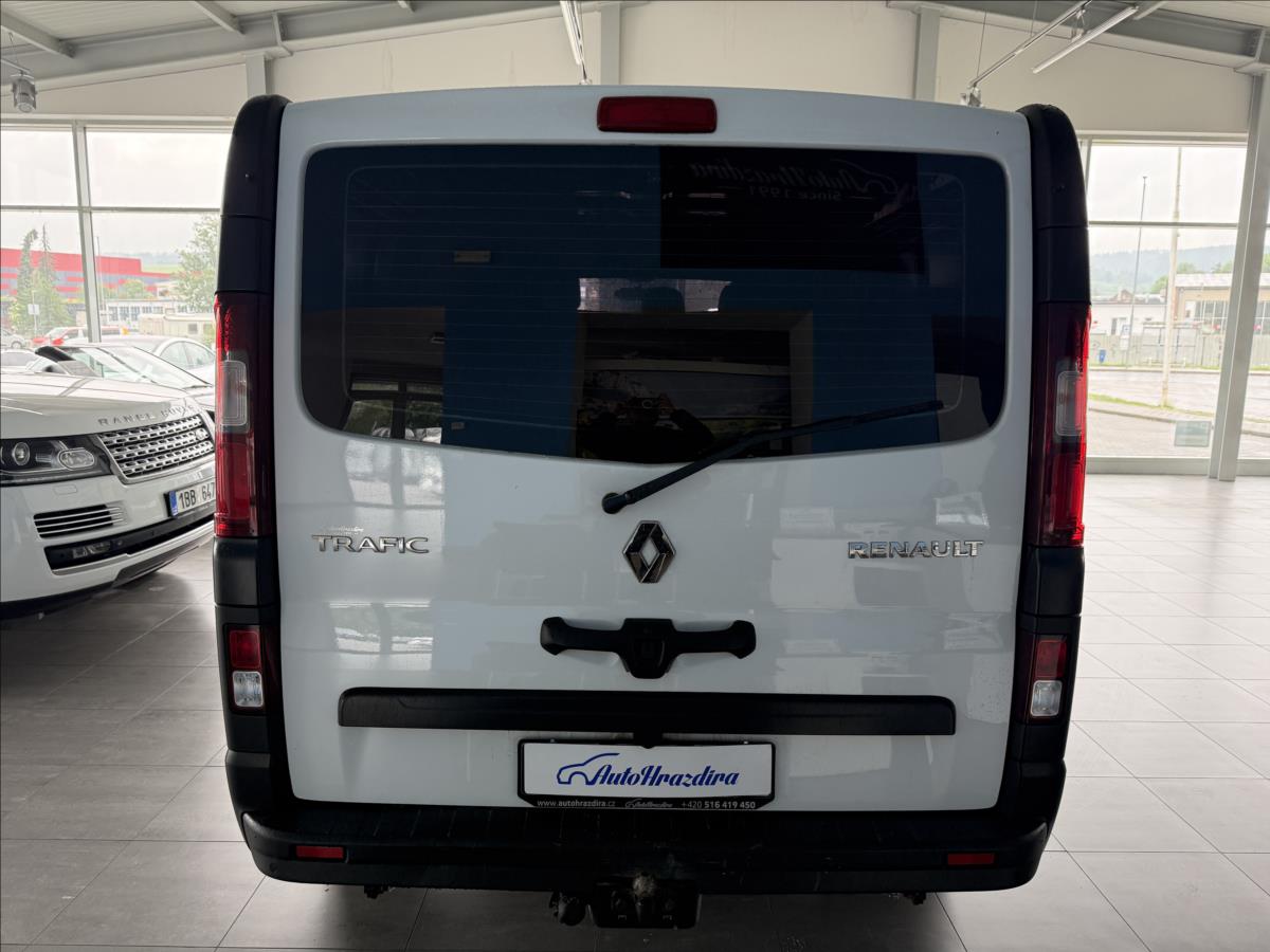 renault-trafic-1-6-89kw-serviska-2-majitel - 4
