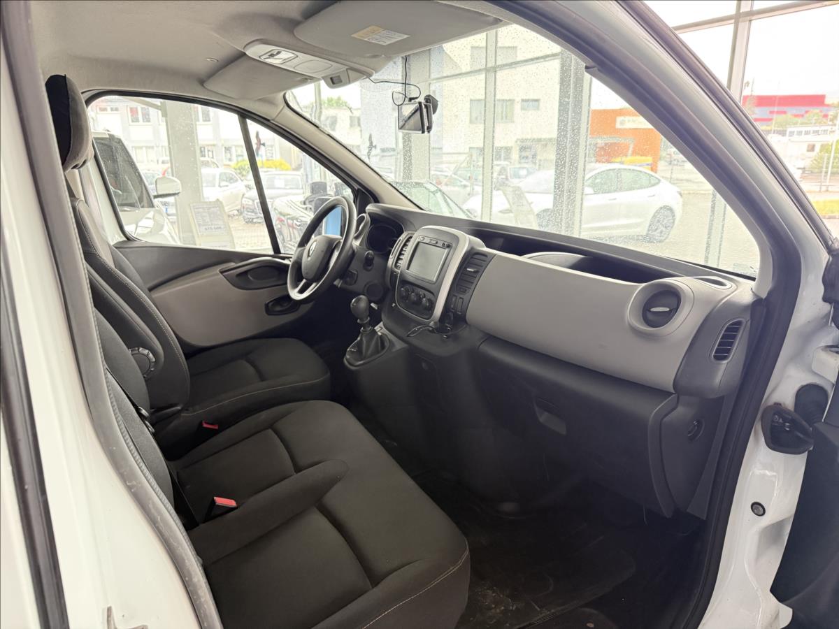renault-trafic-1-6-89kw-serviska-2-majitel - 8