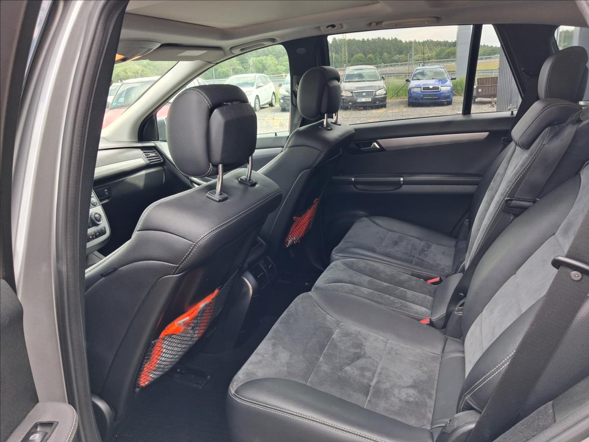 mercedes-benz-tridy-r-3-0-350cdi-4x4 - 9