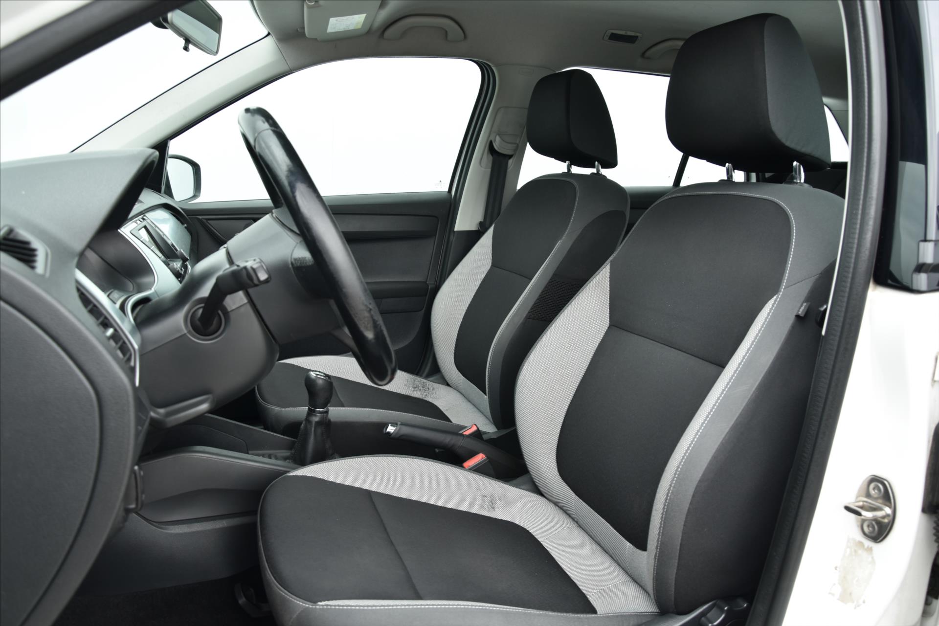 skoda-fabia-1-2tsi-1-majitel-dph-cr - 8