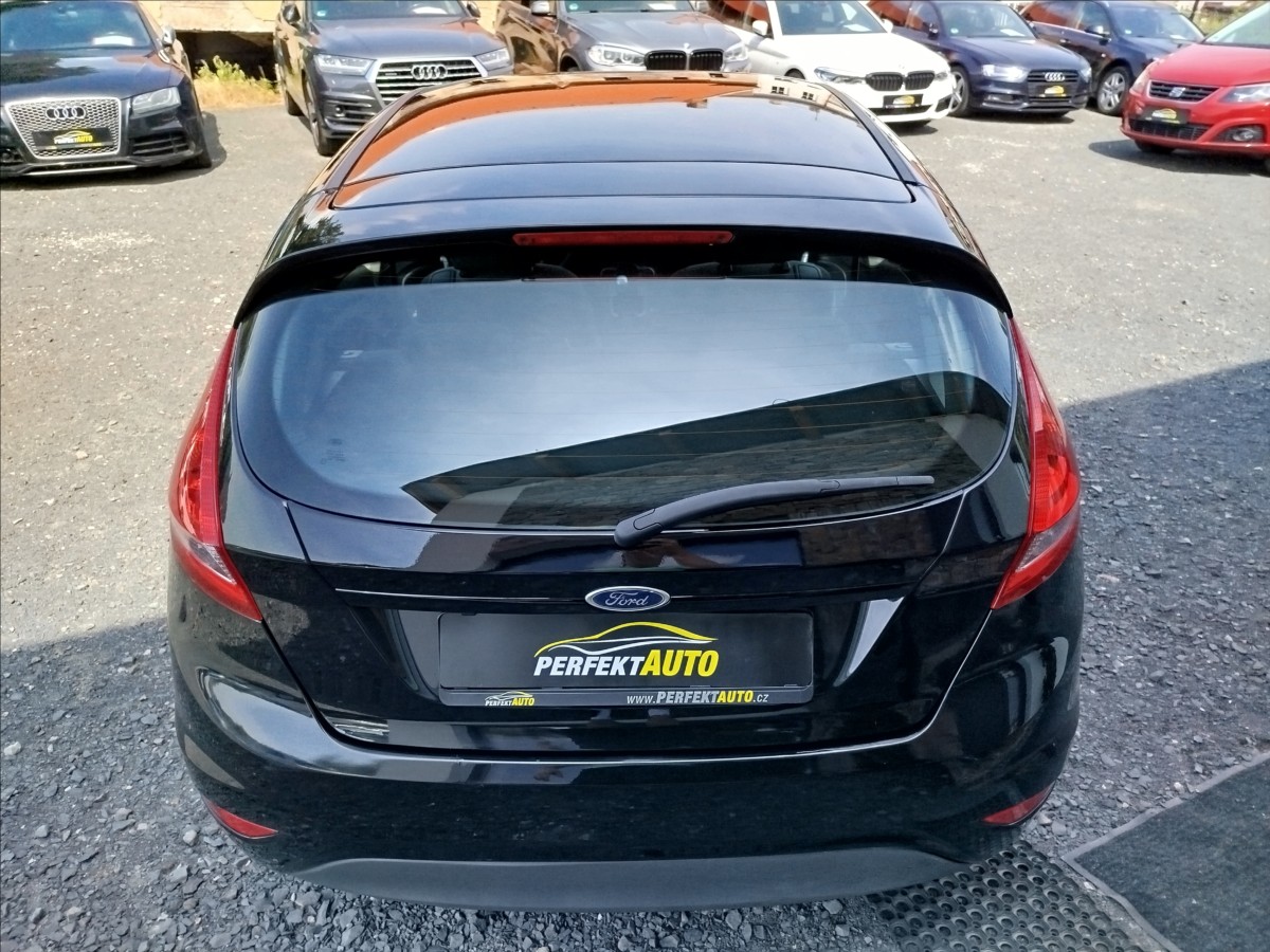ford-fiesta-1-2-i-60kw-vyhrev-sedadel-okna - 4