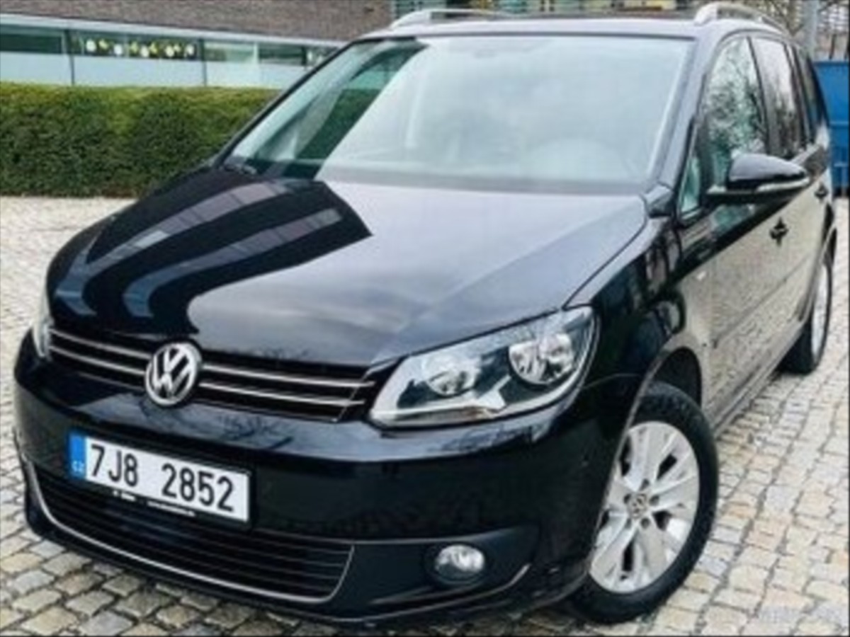 Volkswagen Touran 2,0   LIFE TDI DSG 7/2013