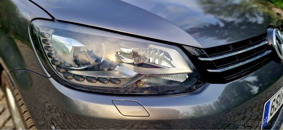 volkswagen-touran-2-0-life-tdi-dsg-7-2013 - 2