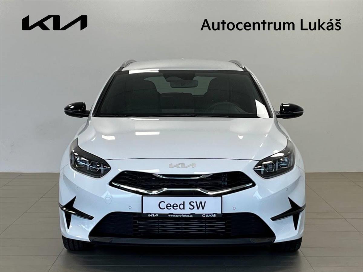Kia Ceed 1,5 Ceed SW CD 1,5 T-GDi GPF EDICE 30 (2025)