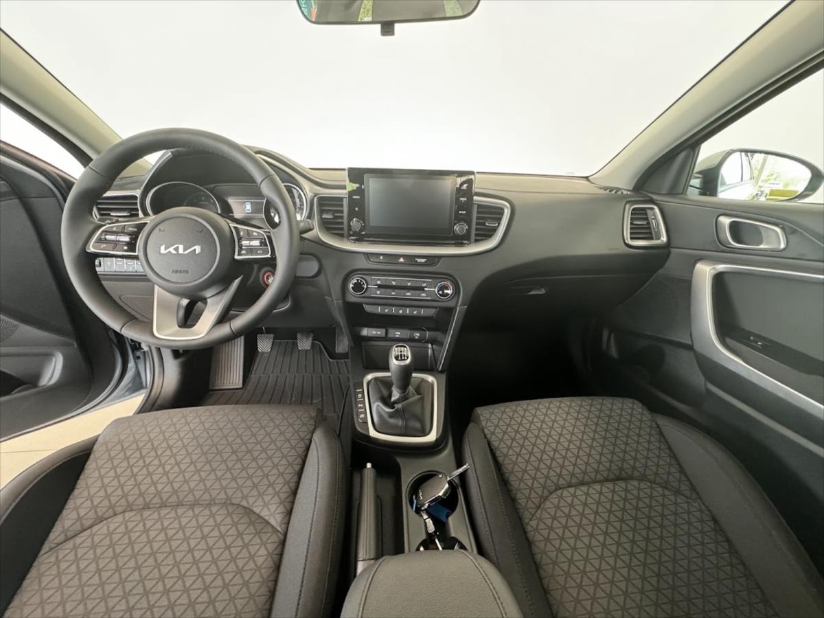 kia-ceed-1-5-ceed-sw-cd-1-5-t-gdi-gpf-spin-2025 - 8