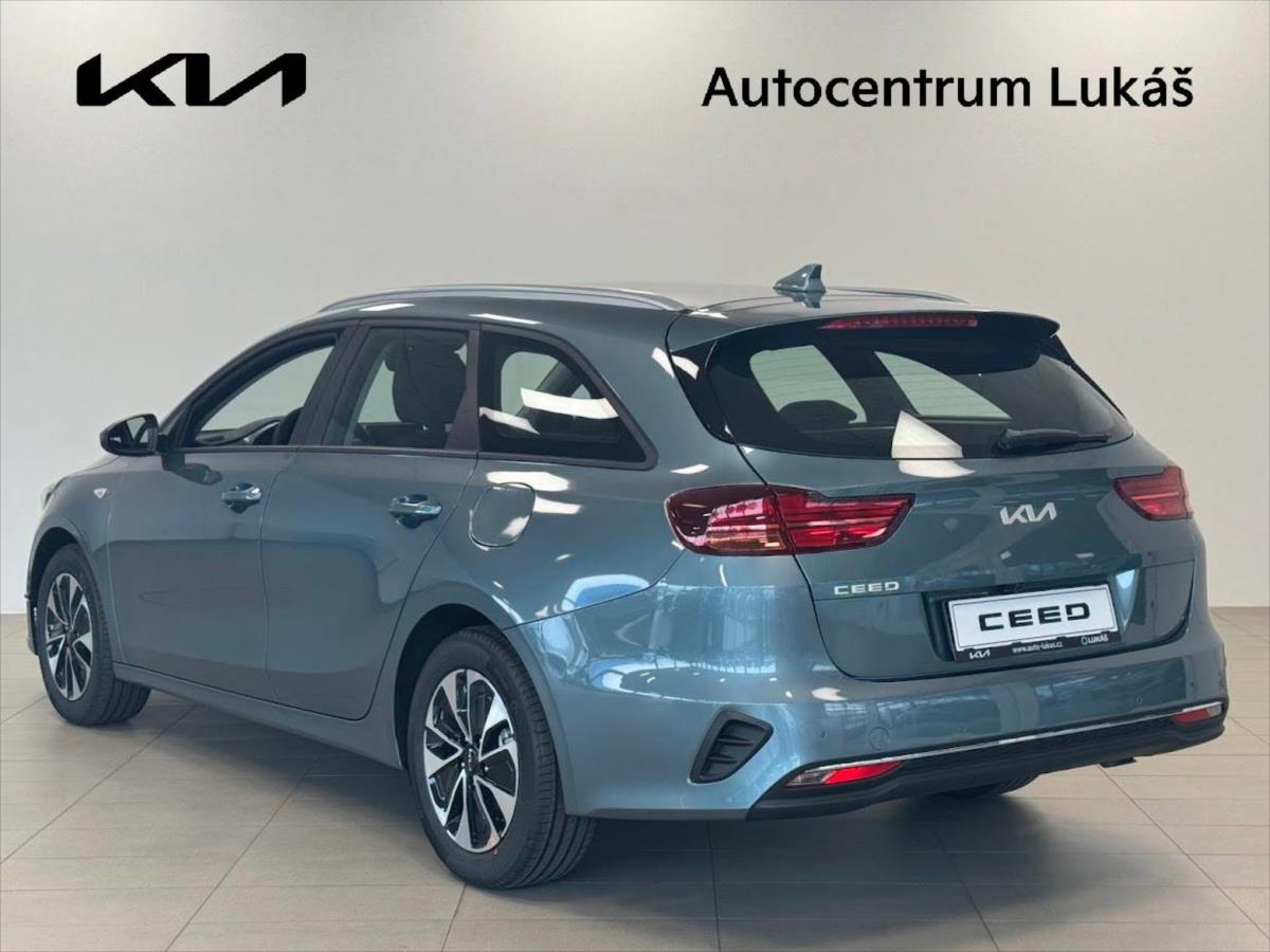 kia-0-0-ceed-sw-cd-1-5-t-gdi-gpf-spin - 3