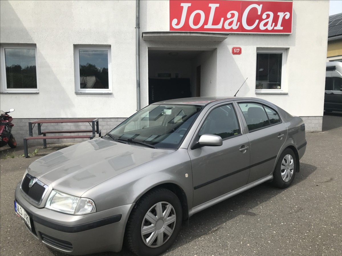 skoda-octavia-1-6-mpi-75kw-ac - 1