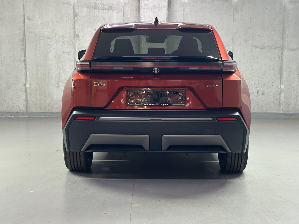 toyota-c-hr-bev-224k-77kwh-style-dynamic - 5