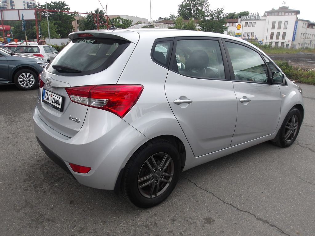 hyundai-ix20-1-6i-91kw-naj-56000km-1-ma - 3