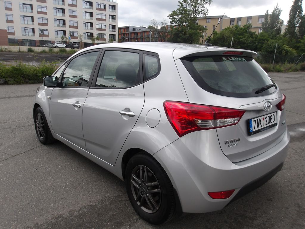 hyundai-ix20-1-6i-91kw-naj-56000km-1-ma - 4