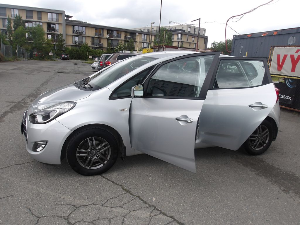 hyundai-ix20-1-6i-91kw-naj-56000km-1-ma - 6