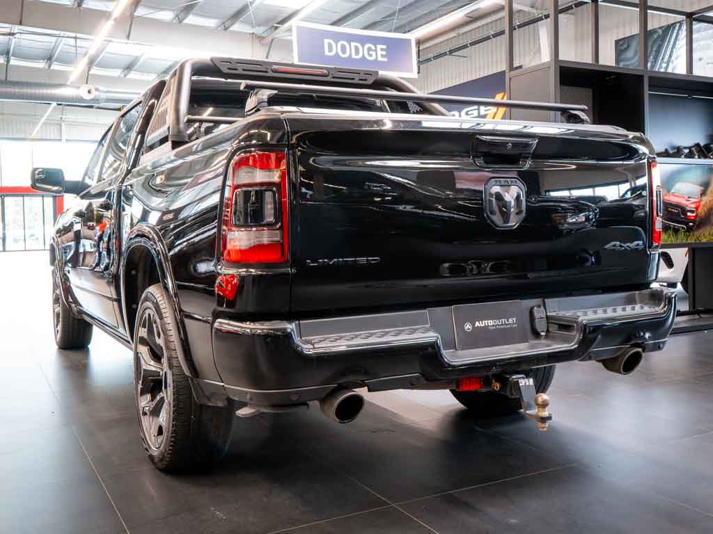 dodge-ram-5-7-limited-night-edition - 1