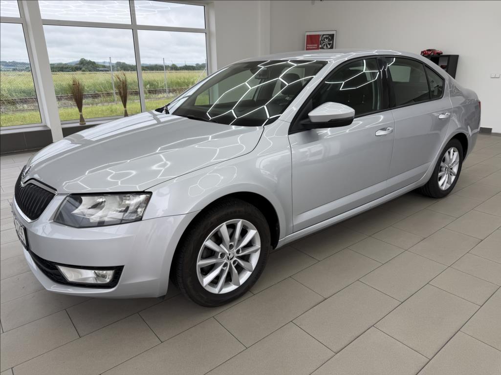 Škoda Octavia 1,6 TDi,digiklima,vyhř.sed,temp