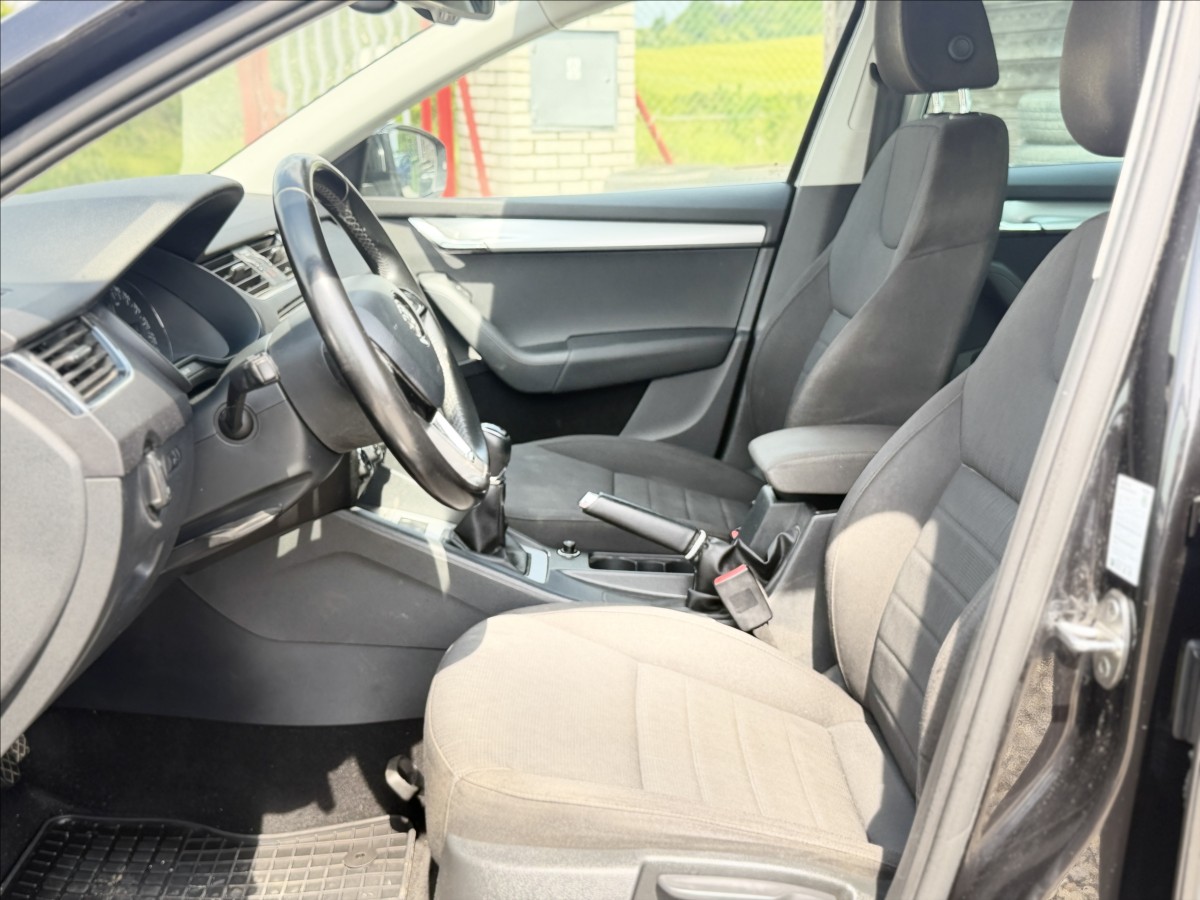 skoda-octavia-2-0-tdi-4x4-tazne-2t - 8