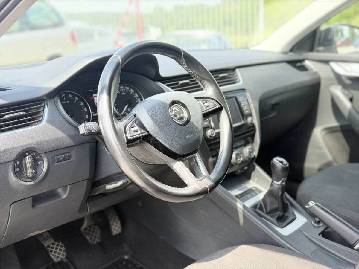 skoda-octavia-2-0-tdi-4x4-tazne-2t - 9