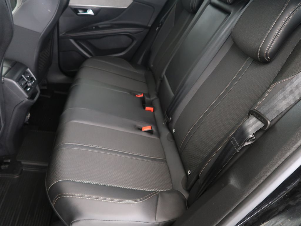 peugeot-3008-1-2puretech-96kw-at-gt-line - 9