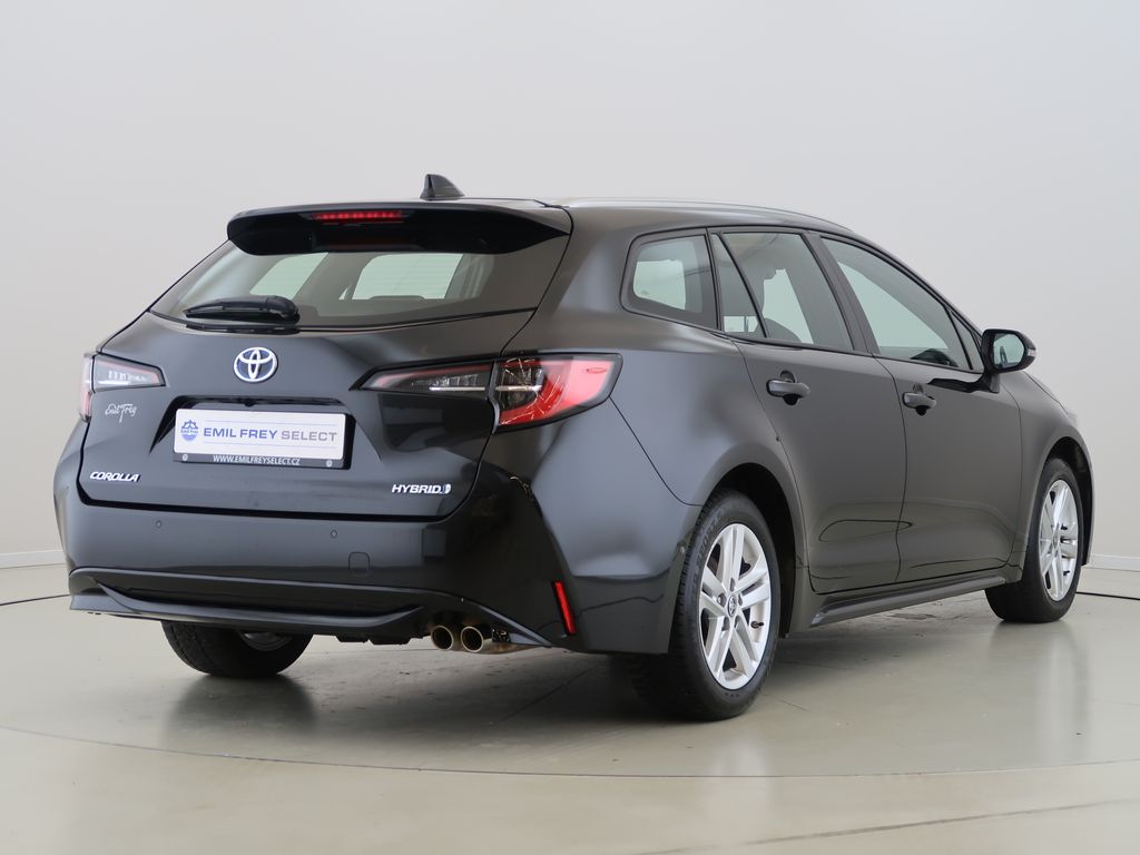 toyota-corolla-2-0hybrid-cz-1maj-comforttech - 4