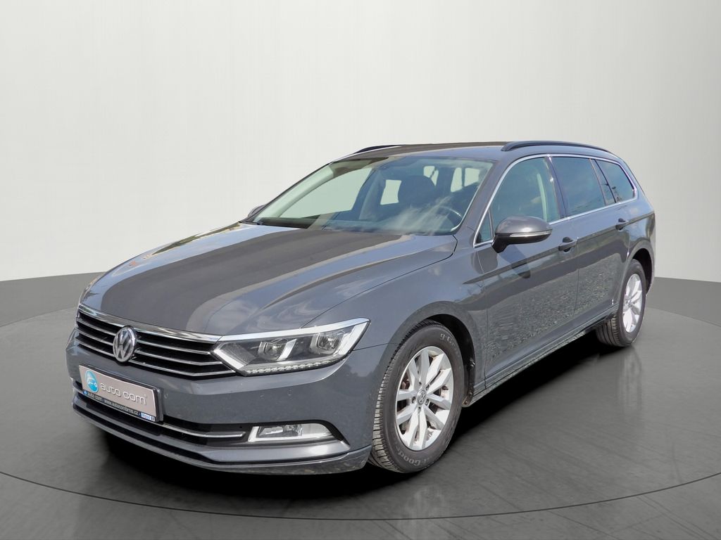 Volkswagen Passat 2.0TDI Comfort Adaptiv Navi