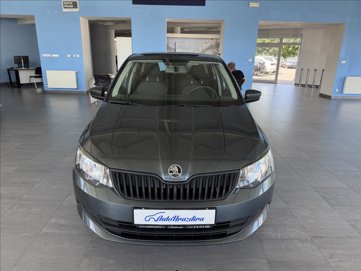 skoda-fabia-1-2-tsi-66kw-servisni-knizka - 1