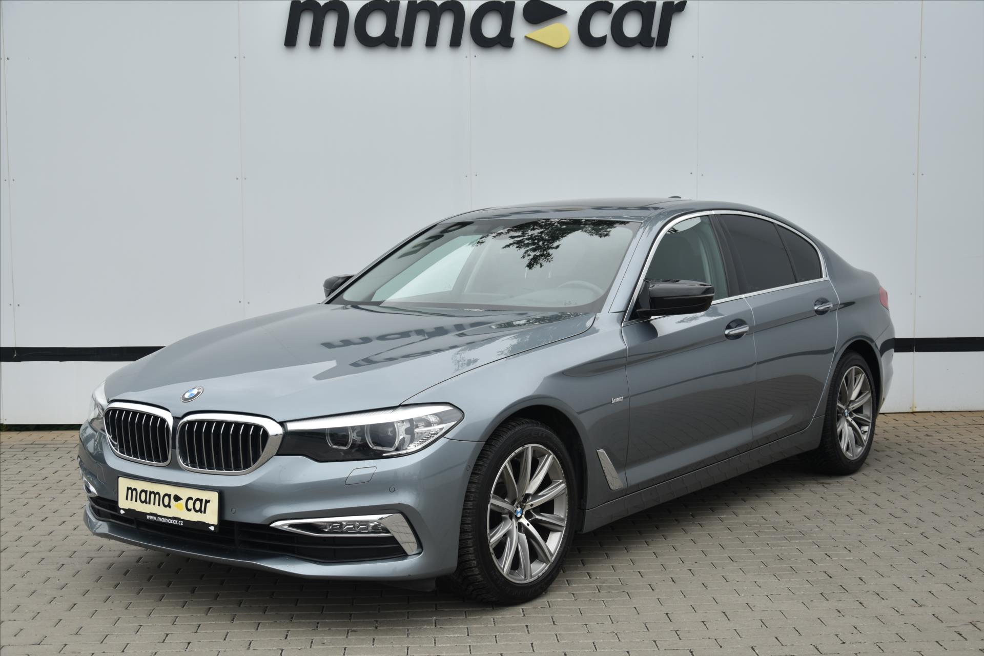 bmw-rada-5-520d-xdrive-luxury-navi-cr - 2