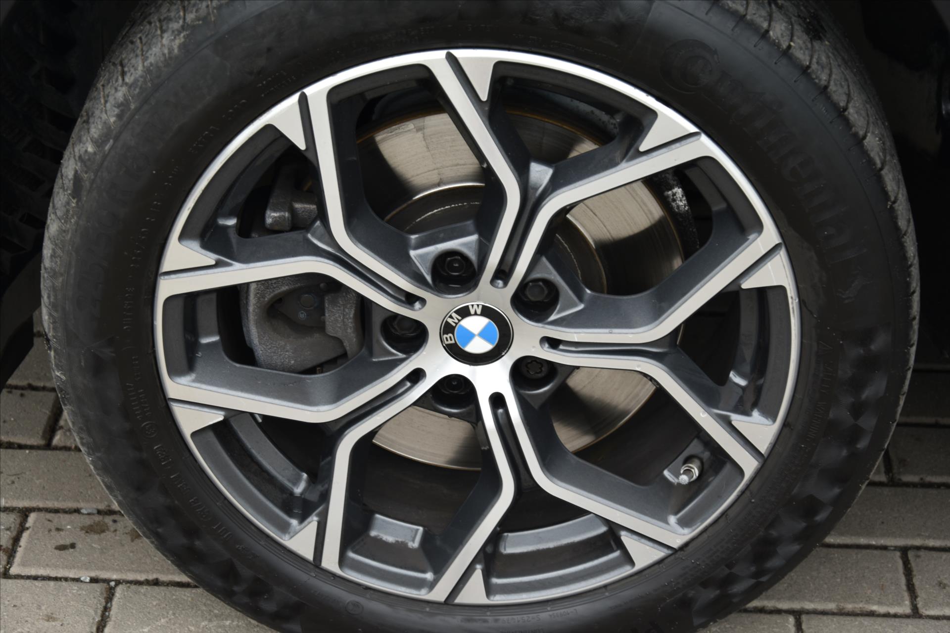bmw-x1-xdrive-20i-141kw-xline-cr - 8
