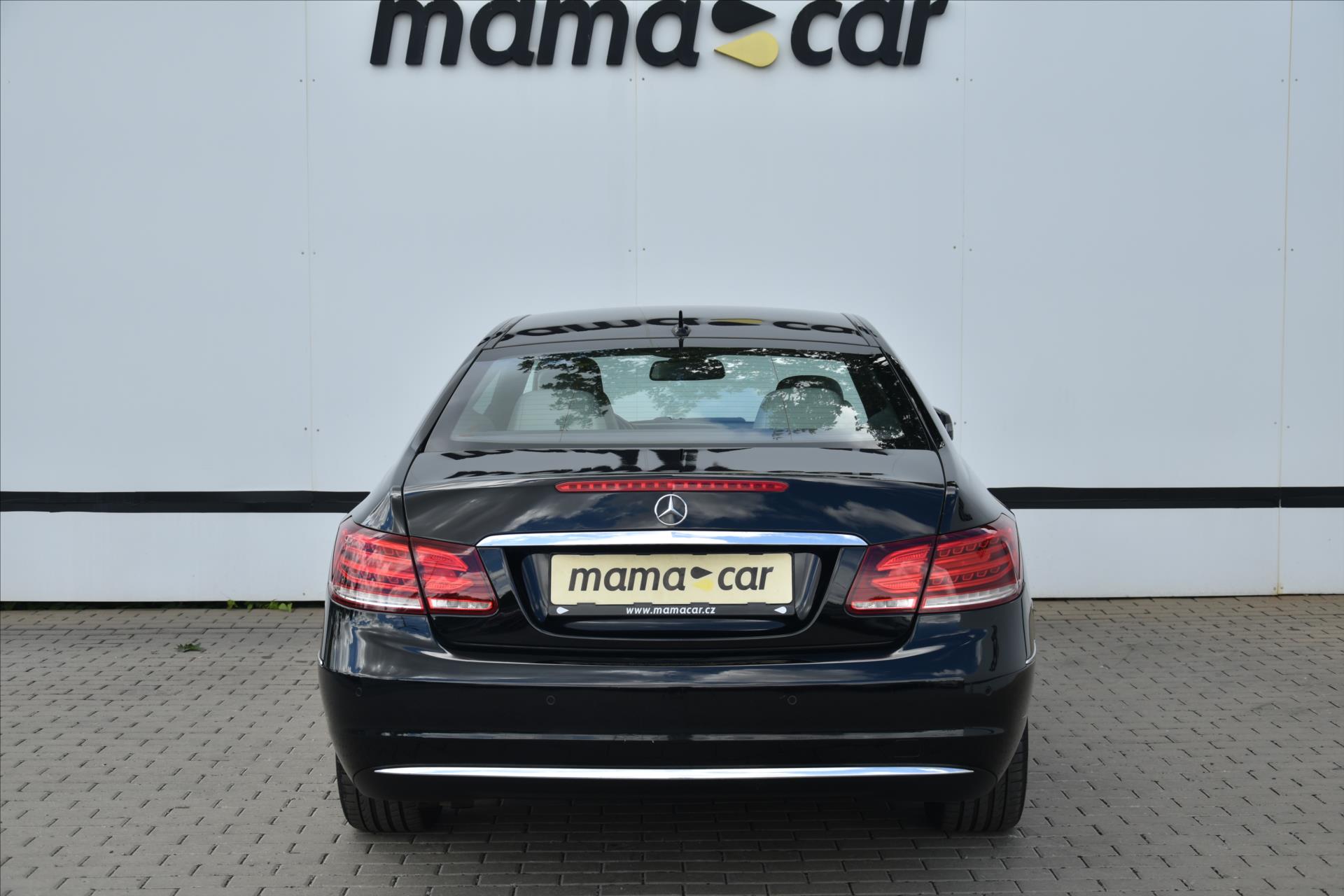 mercedes-benz-tridy-e-220-cdi-coupe-led-cr - 5