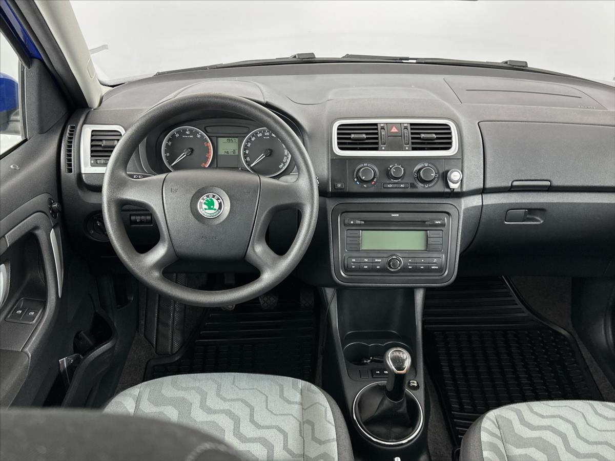 skoda-roomster-1-4-16v-style - 4