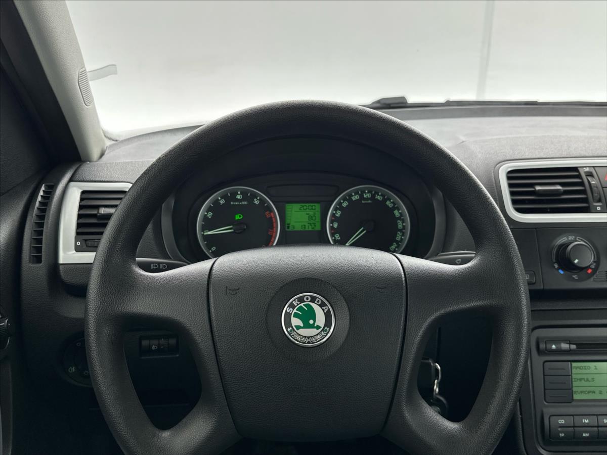skoda-roomster-1-4-16v-style - 7