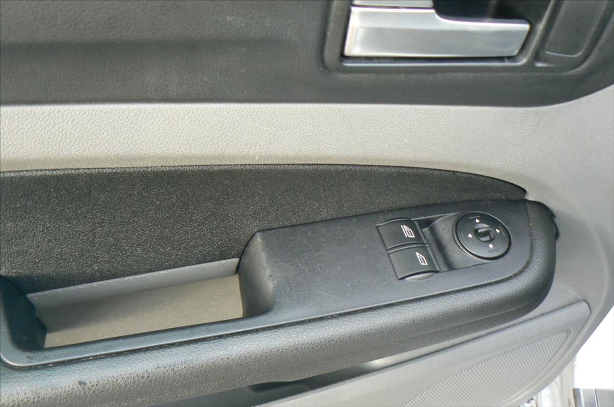 ford-focus-1-6-tdci-combi-118210km - 8