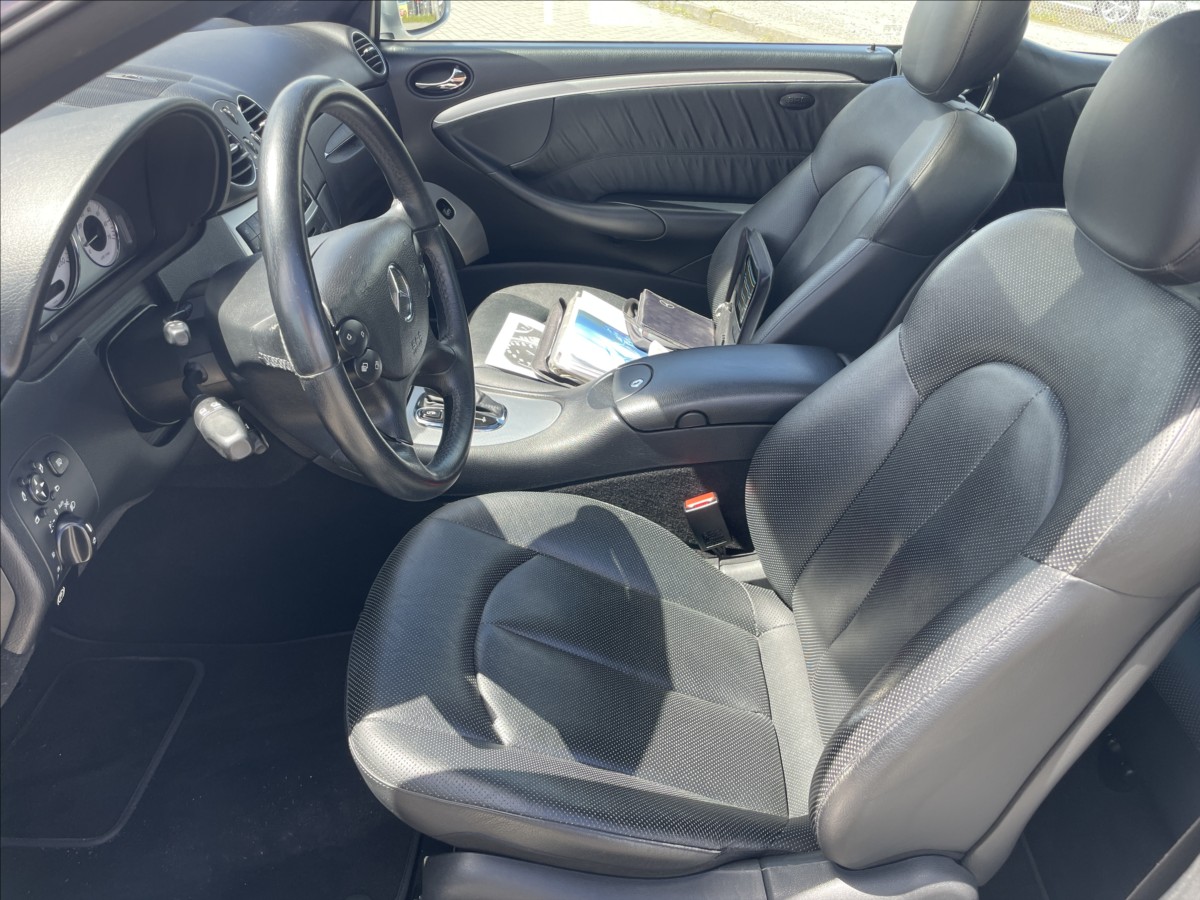 mercedes-benz-clk-3-0-i-v6-170kw-ambiente-top-stav-nove-rozvody - 6