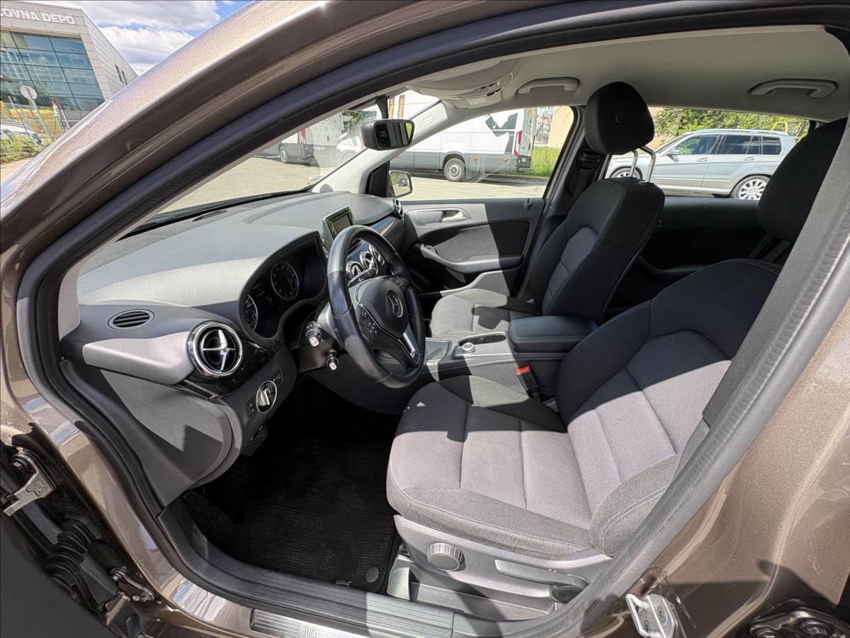 mercedes-benz-tridy-b-1-6-200i-115kw-at-vyhrev-kamer - 2