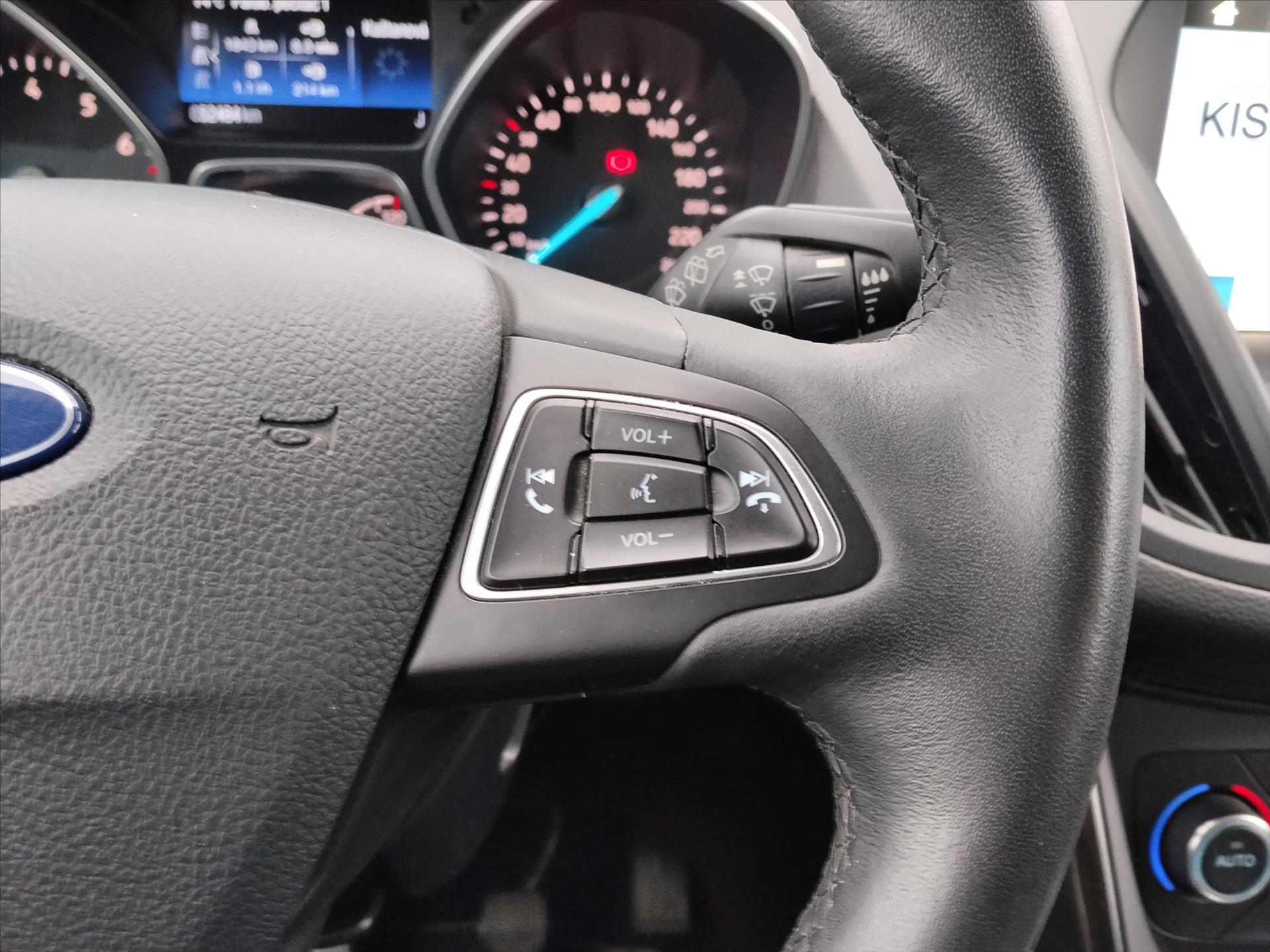 ford-kuga-1-5-ecoboost-110kw-titanium - 7