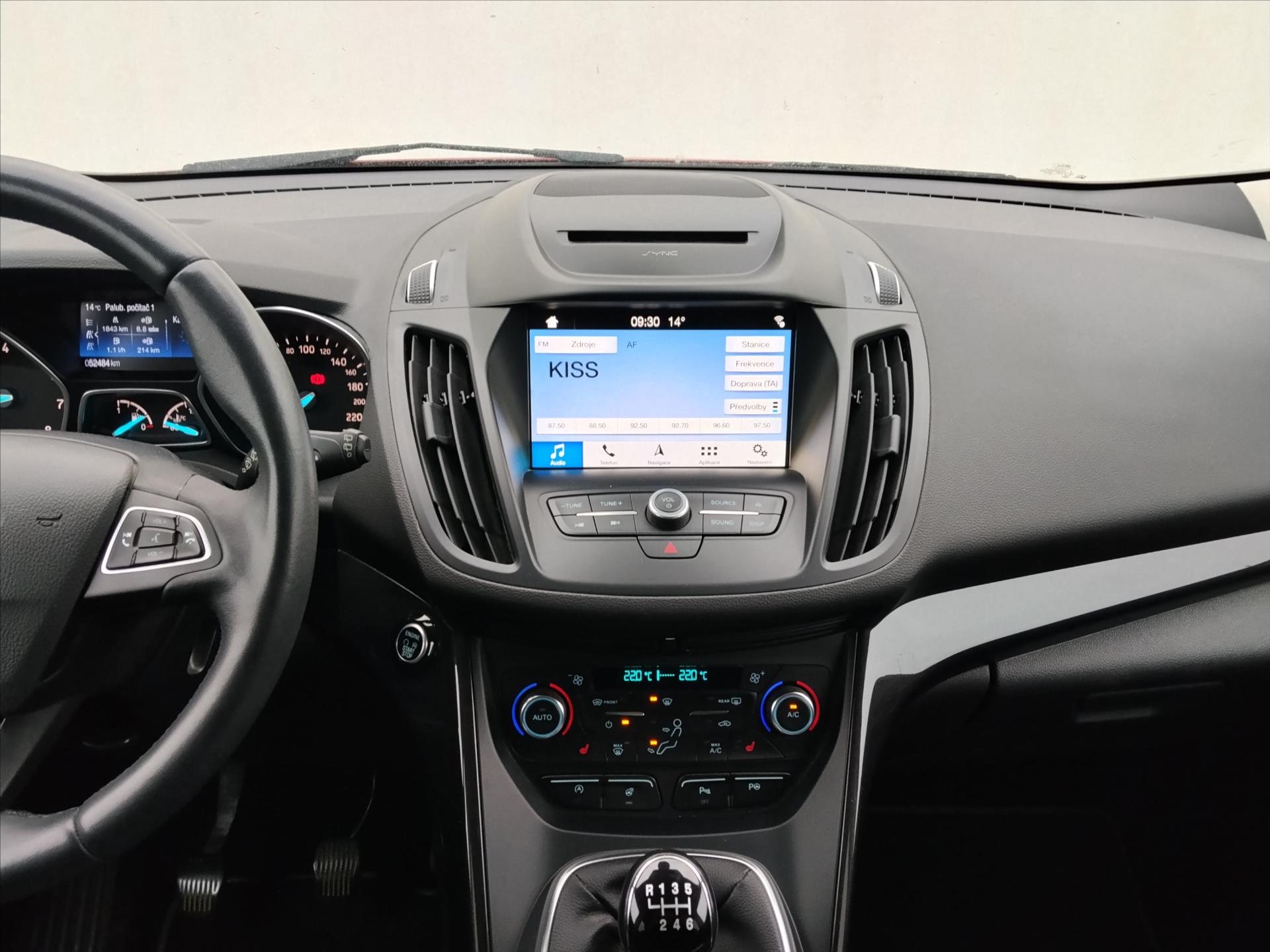 ford-kuga-1-5-ecoboost-110kw-titanium - 9