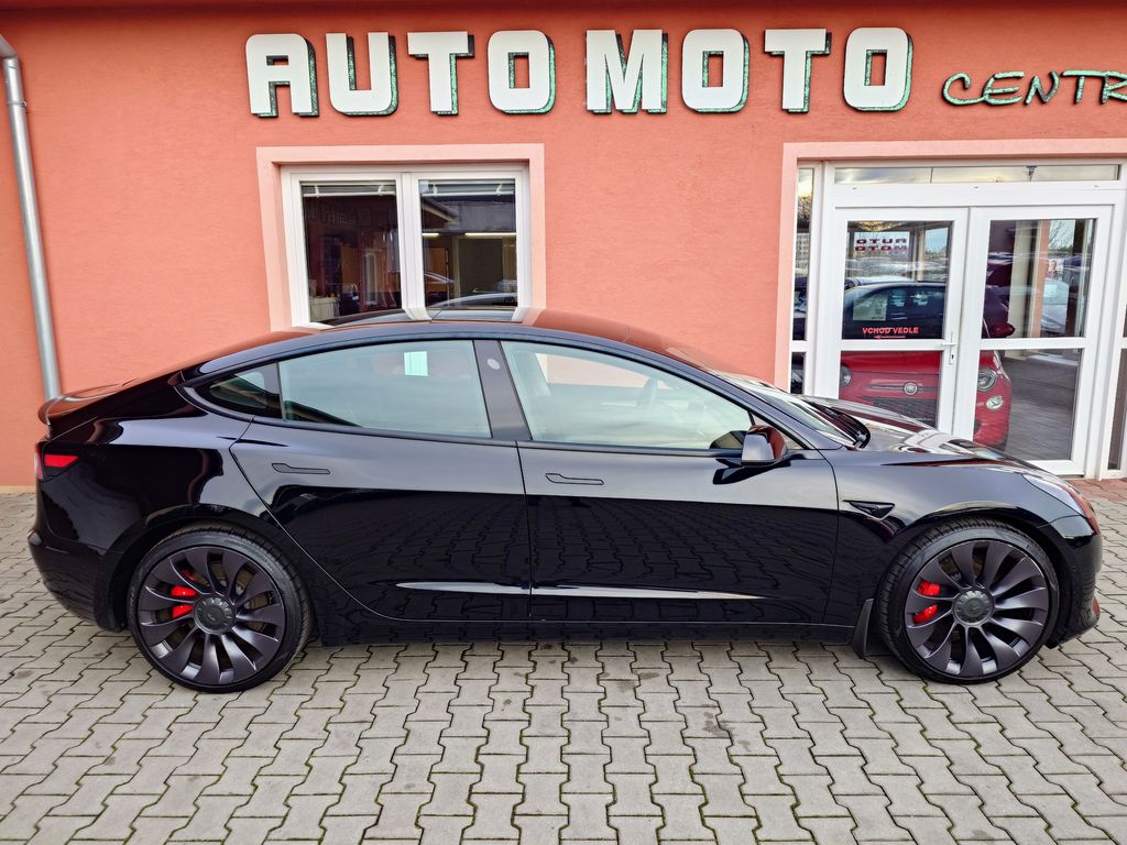 tesla-model-3-model-3-performance-377-kw-soh-87-9-odpocet-dp - 4