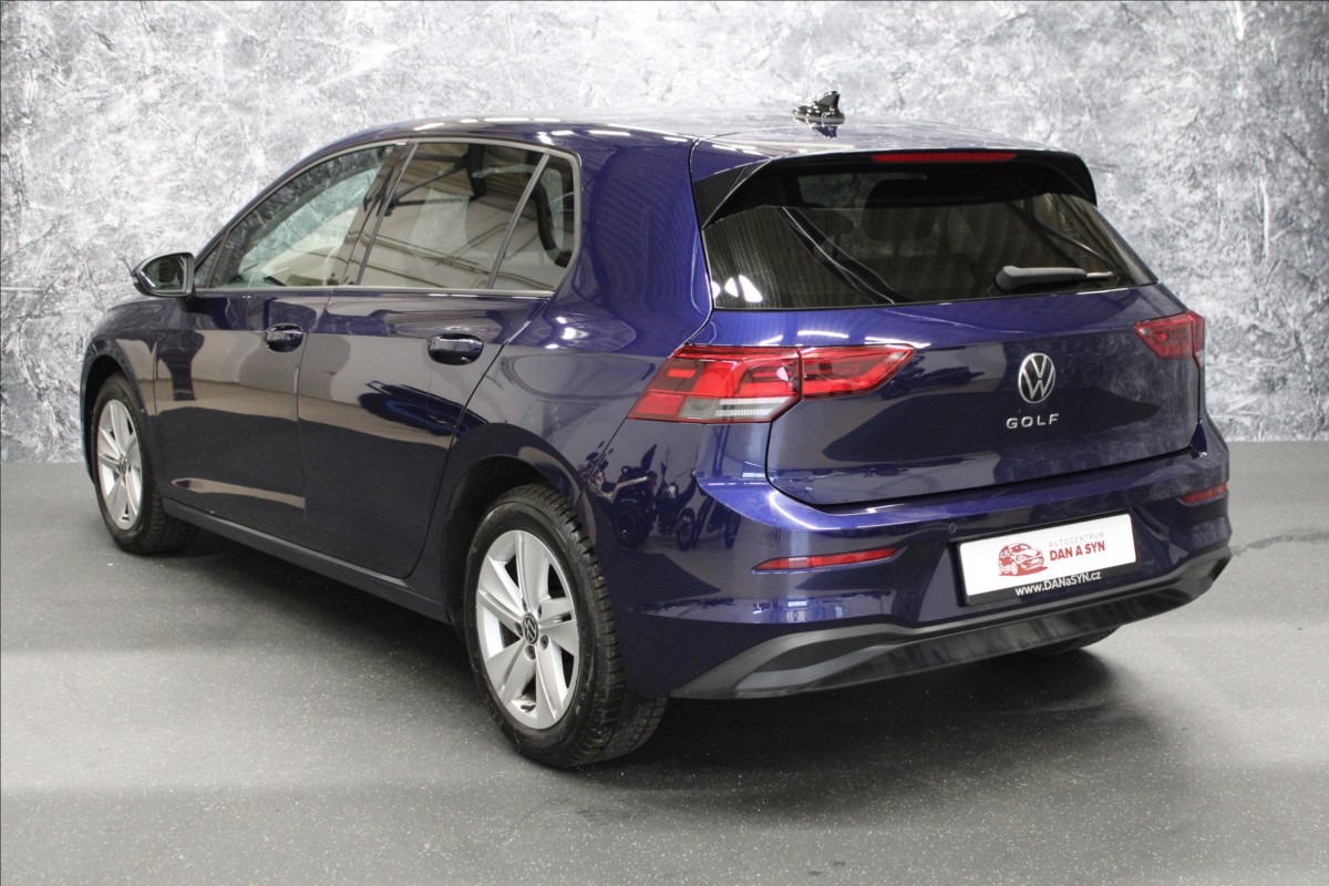 volkswagen-golf-1-0-tsi-life-1-majitel-cz - 2