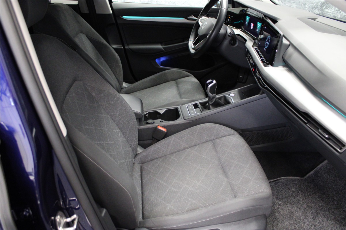 volkswagen-golf-1-0-tsi-life-1-majitel-cz - 9