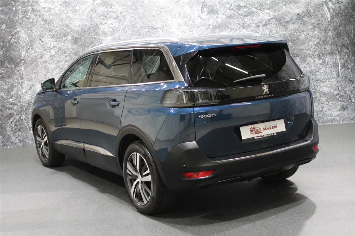 peugeot-5008-1-5-hdi-1-majitel-cz - 2