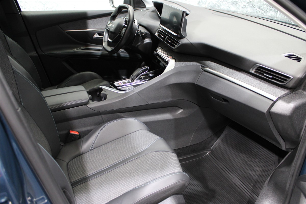 peugeot-5008-1-5-hdi-1-majitel-cz - 9