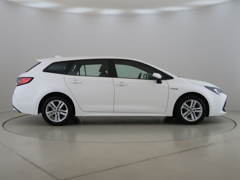 toyota-corolla-1-8hybrid-cz-1maj-activebusiness - 3
