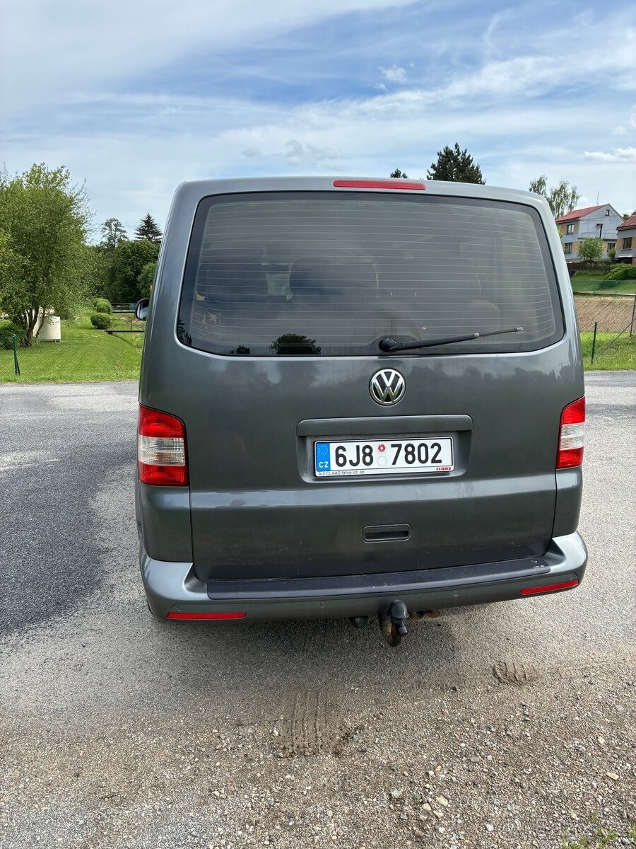 volkswagen-transporter-2-0 - 1