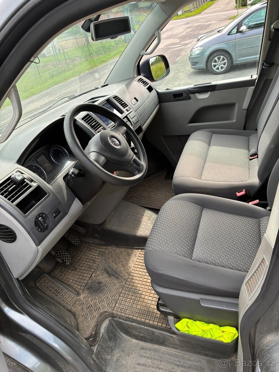 volkswagen-transporter-2-0 - 4