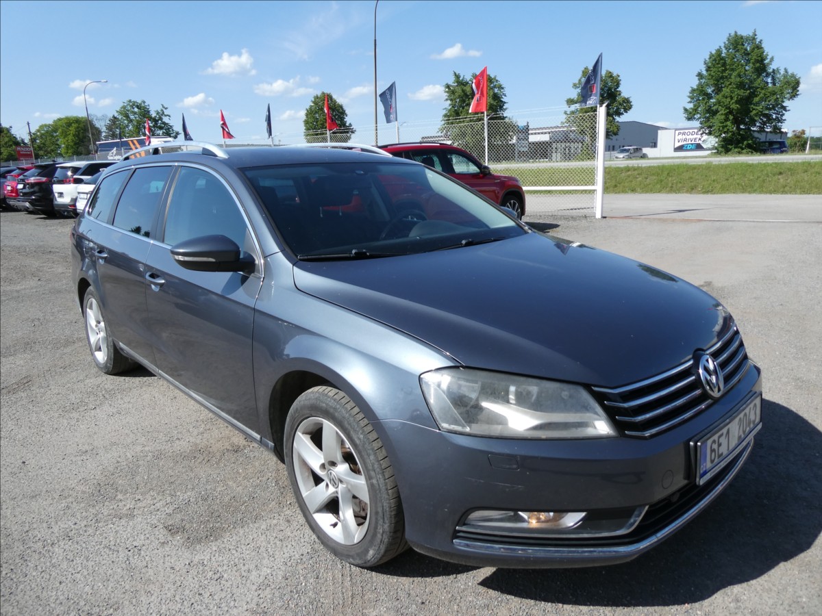 Volkswagen Passat 2,0 TDi 103kW 4MOTION,serviska