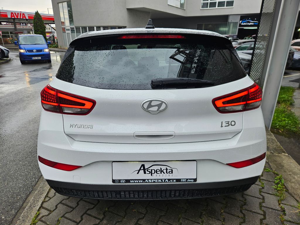 hyundai-i30-1-5i-family-serv-kn-1-maj - 3