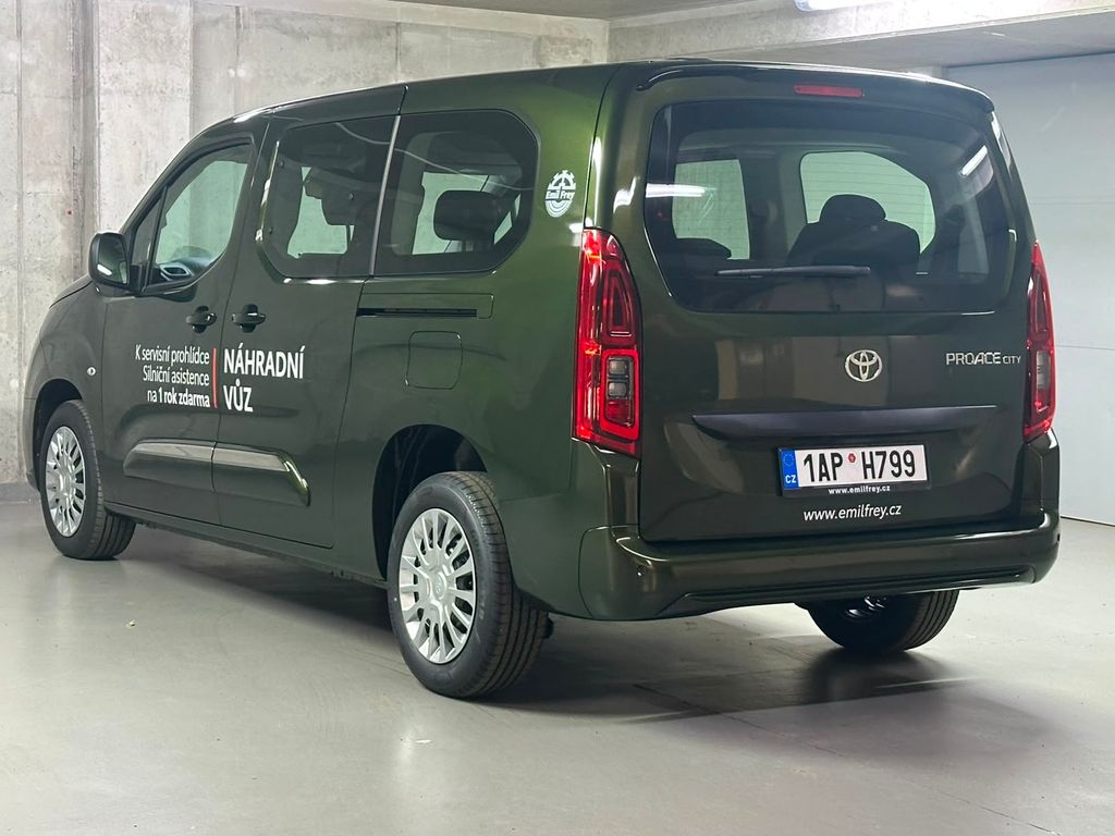 toyota-proace-city-verso-1-2-passenger-business-7s-tailgate - 6
