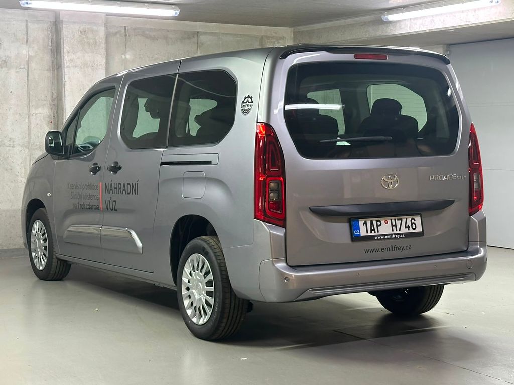 toyota-proace-city-verso-1-2-passenger-business-7s-tailgate - 6