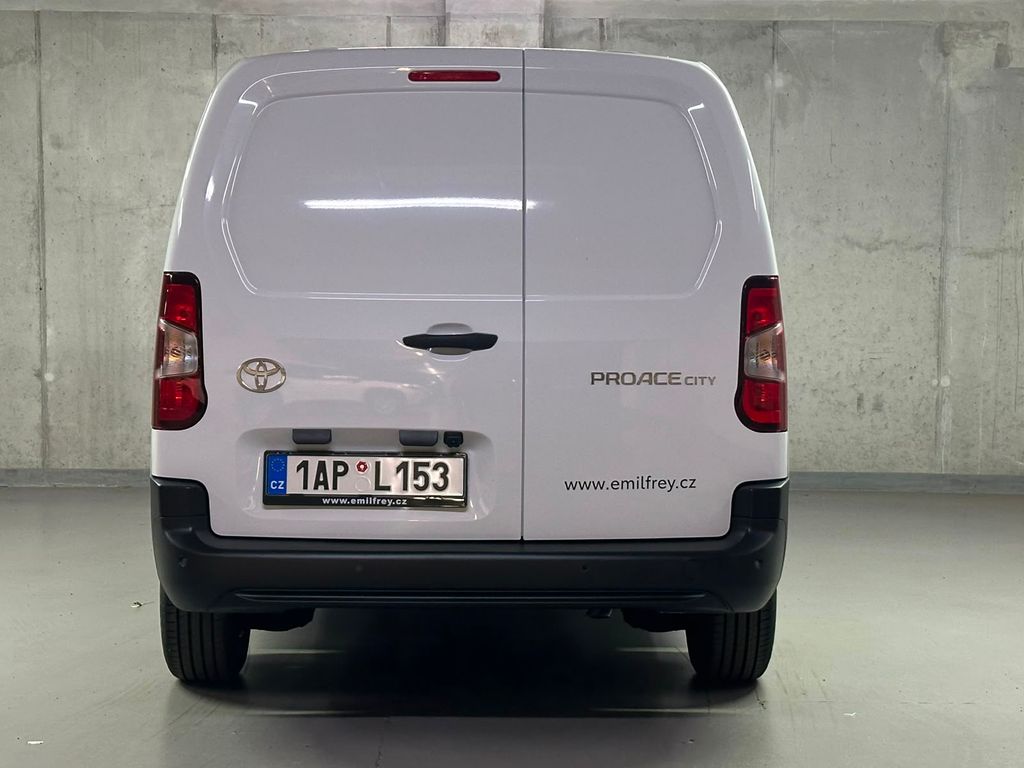 toyota-proace-city-1-5-d-4d-panel-van-active-multimedia - 5