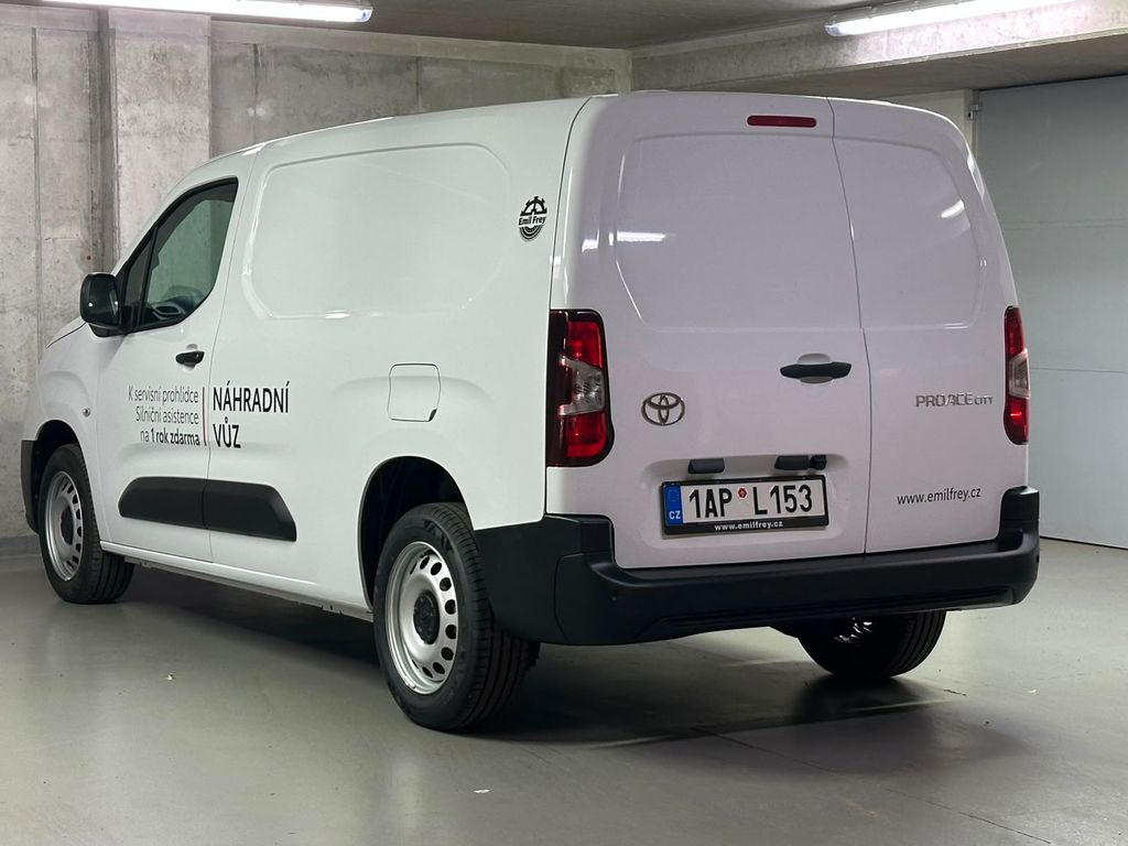 toyota-proace-city-1-5-d-4d-panel-van-active-multimedia - 6
